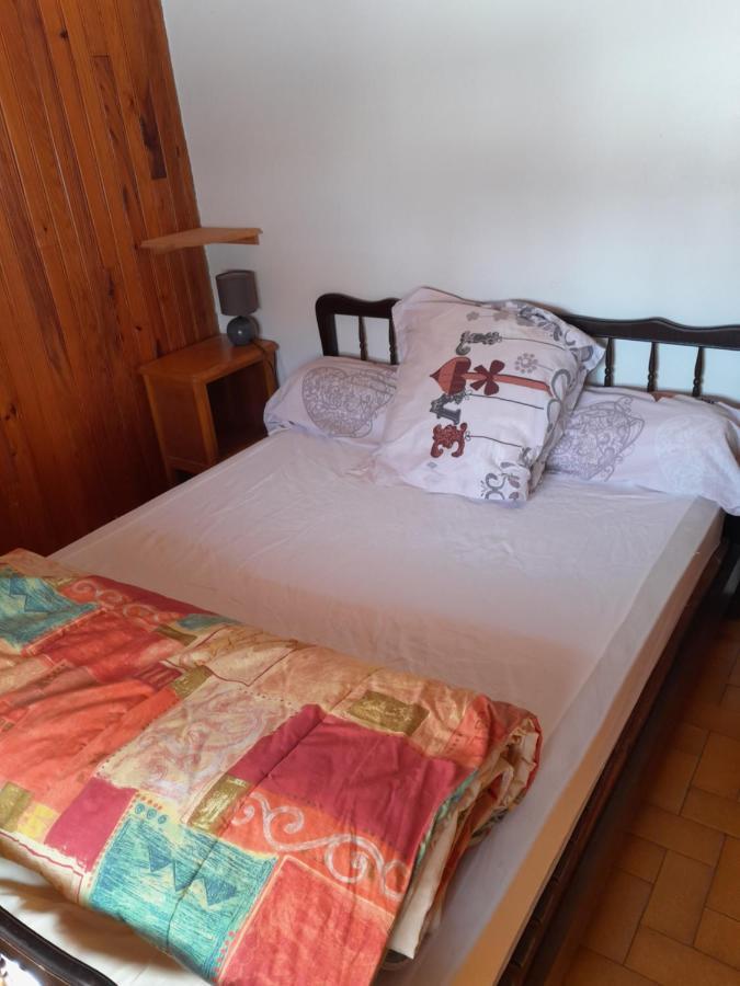 Villa Burguet Campan Esterno foto
